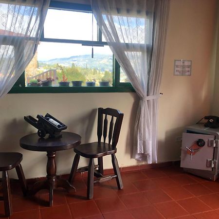 Hotel Cabanas San Cayetano Paipa Luaran gambar