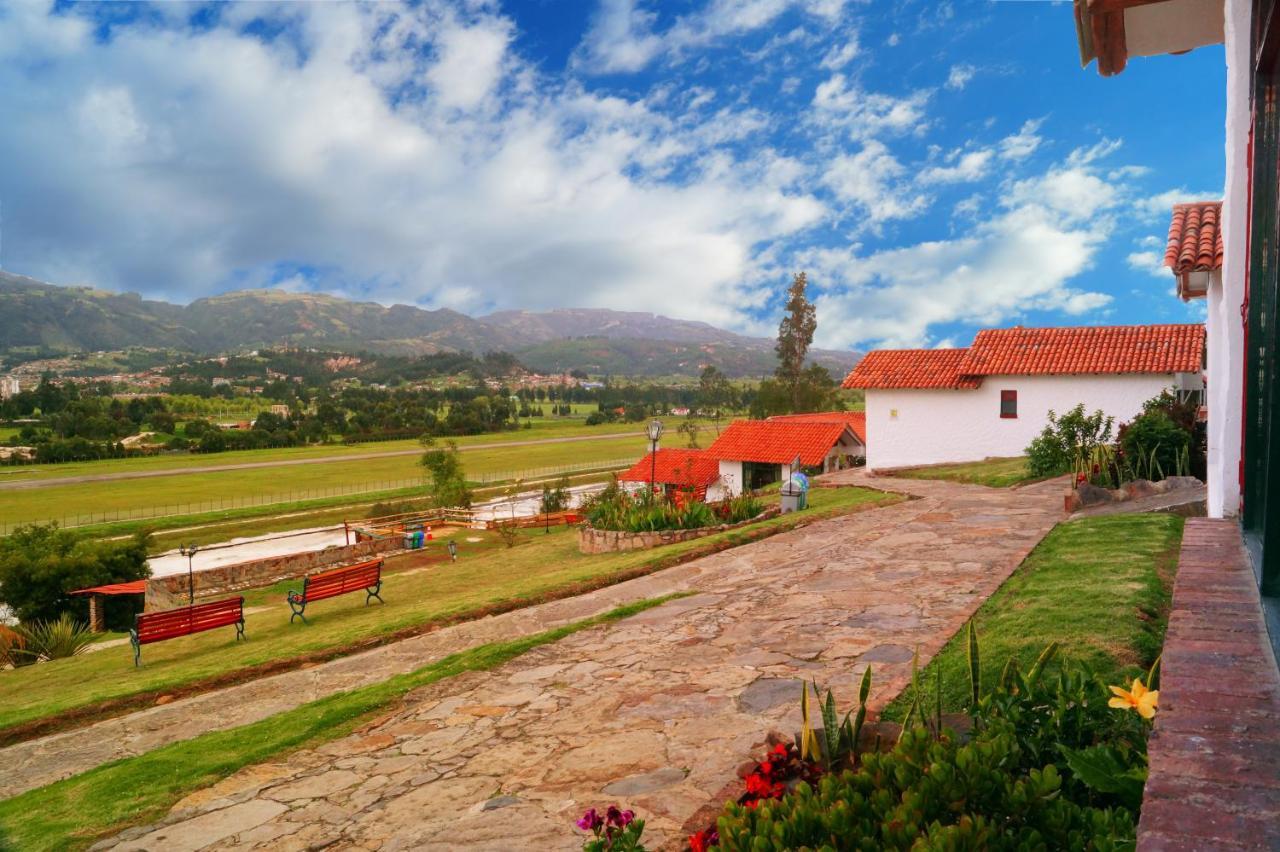 Hotel Cabanas San Cayetano Paipa Luaran gambar