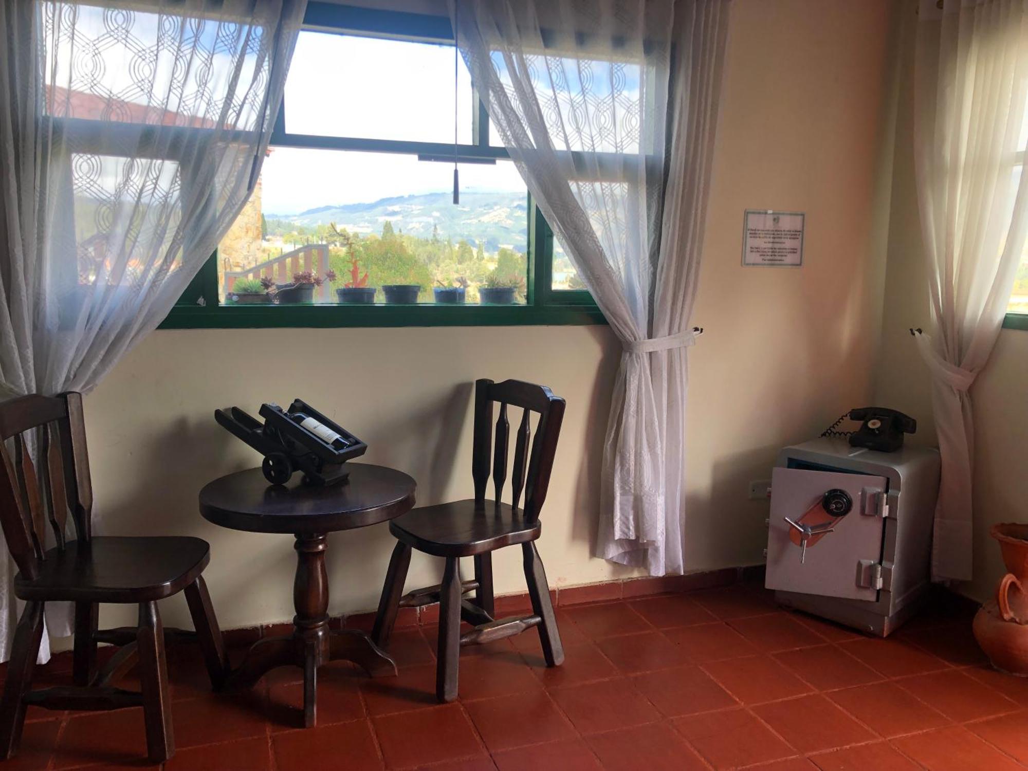 Hotel Cabanas San Cayetano Paipa Luaran gambar