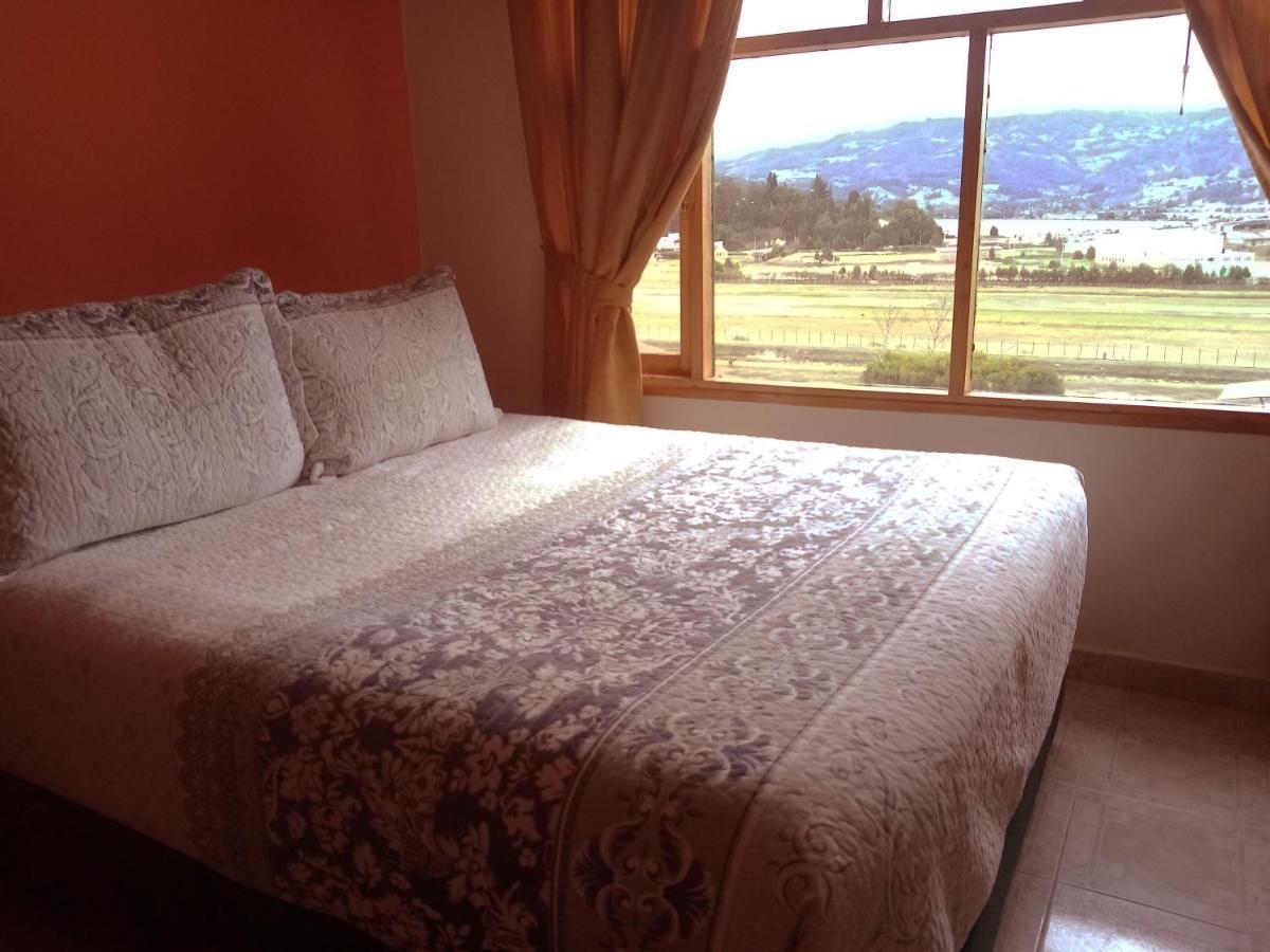 Hotel Cabanas San Cayetano Paipa Luaran gambar